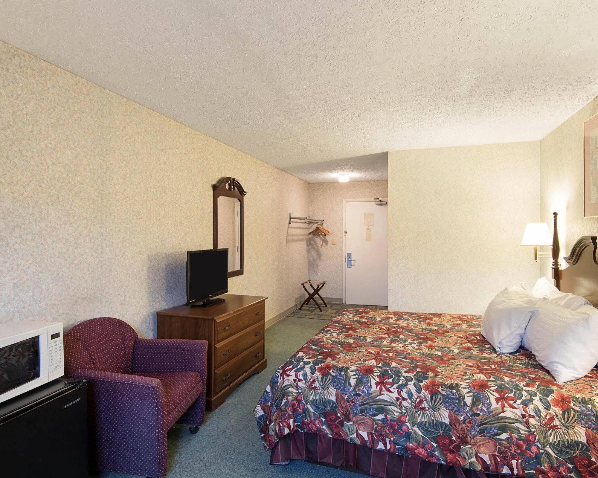 Motel 6 Williamstown, Wv Extérieur photo